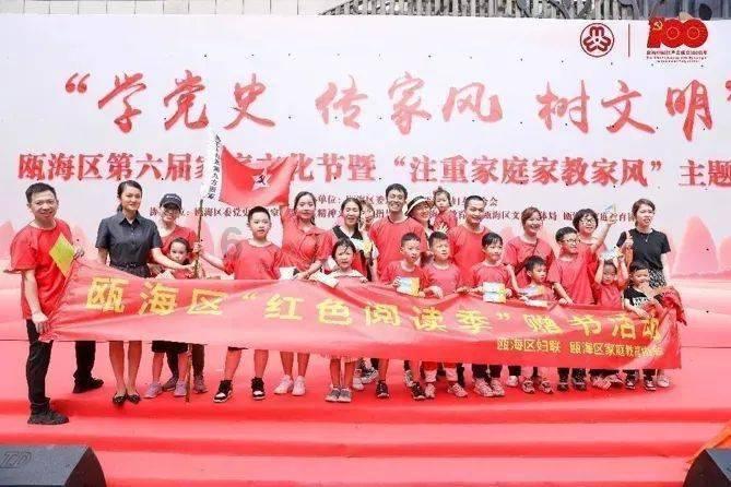 请问一下，能不能在公共场合放屁，我听大家说这是身体的正常反应。不必在意？游戏画面